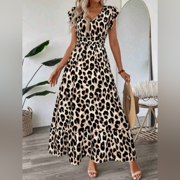 Shirred Ruffle Trim Cap Sleeve, Cinched Waist, Flared Hem, Vintage Le - Picture 4 of 7